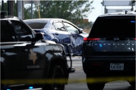 ICE officer shoots and injures DoorDash delivery driver in Austin: Police